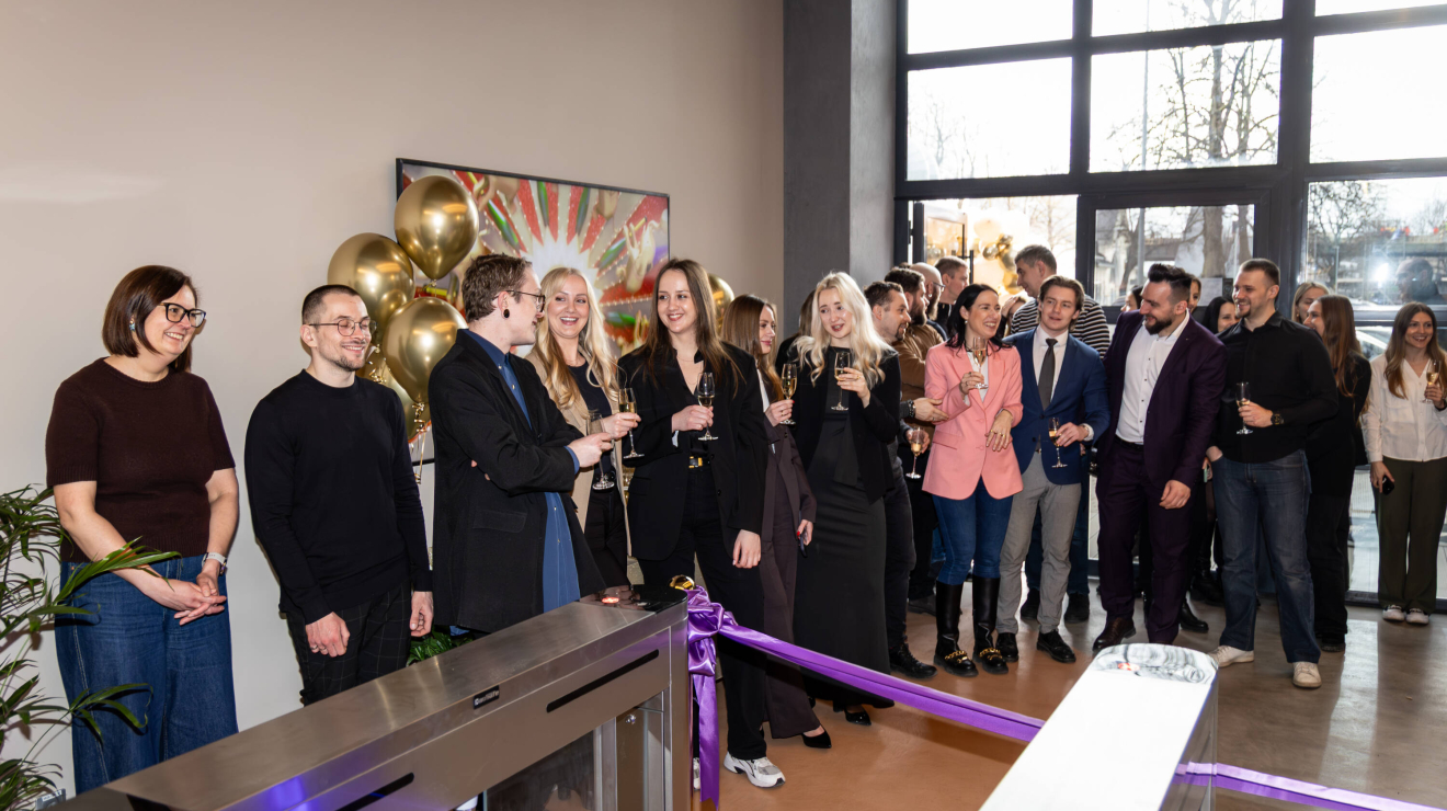 Grizindarzs Evolution Biroja Atklasana 11